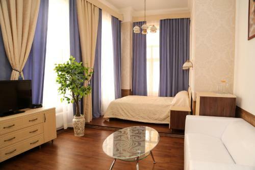 Hotel Serebryaniy Wek