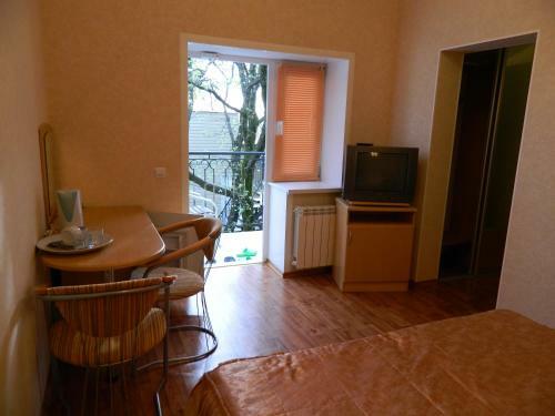 Hostal Lukomorie Guest House