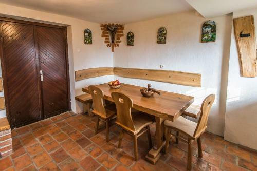 Vineyard Cottage Hram Rataj