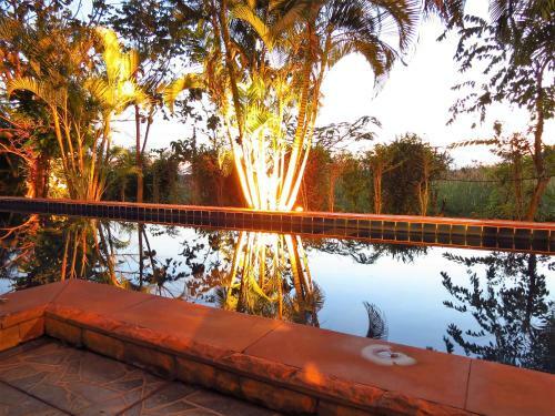 Hotel Bamboo Hideaway Resort