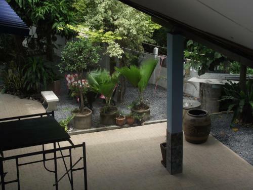 Singburi Homestay