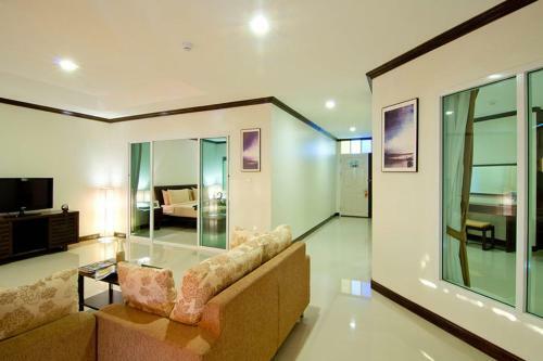 Hotel Makathanee Resort