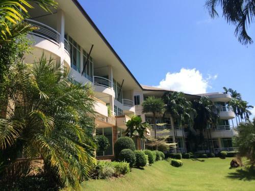 Hotel Makathanee Resort