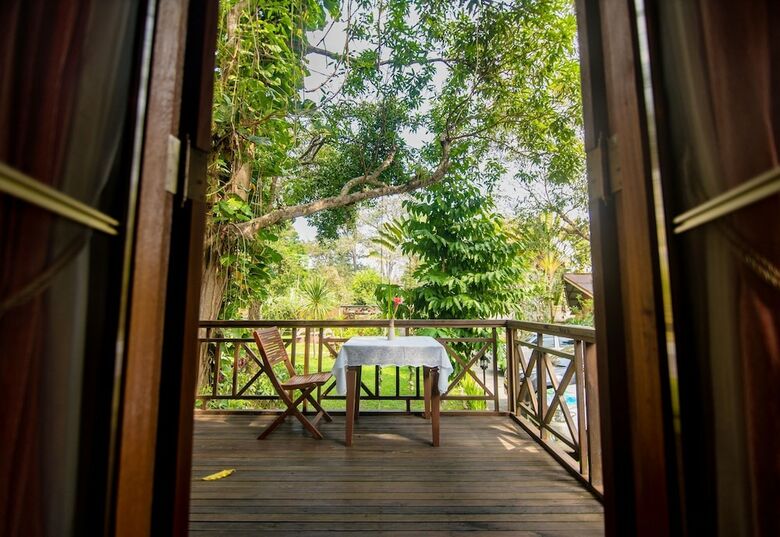 Hotel Banviewnam Camping & Resort