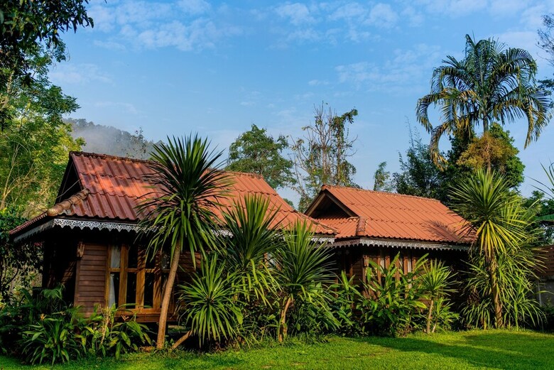 Hotel Banviewnam Camping & Resort