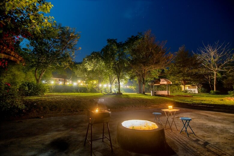 Hotel Banviewnam Camping & Resort
