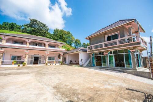 Hotel Udee Home