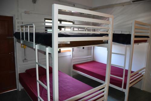 Albergue Tiki Tiki Commonwealth Haad Rin