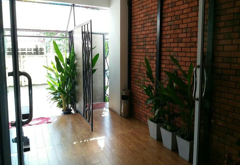 Chonlapruk Lakeside Hotel