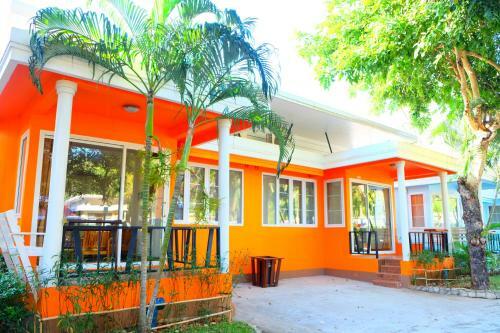 New Travel Beach Hotel & Resort