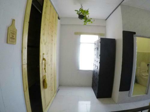 Albergue Dinba Poshtel