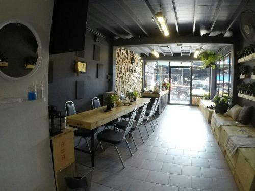 Albergue Dinba Poshtel