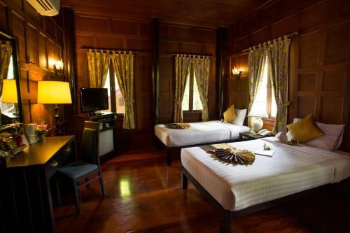 Hotel Baan Amphawa Resort & Spa