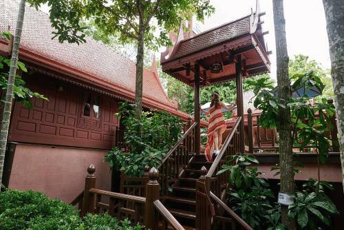 Hotel Baan Amphawa Resort & Spa