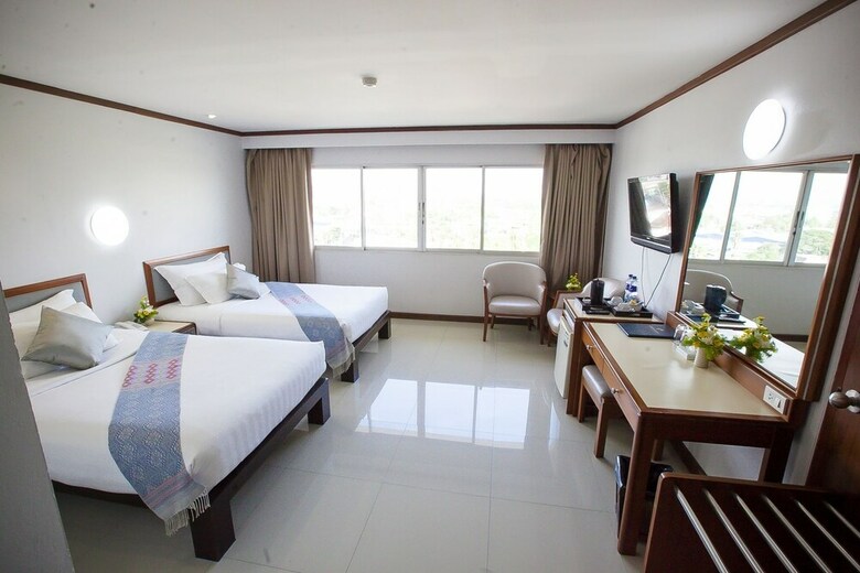 Friday Hotel