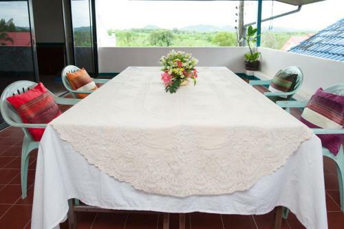 Hotel Nangpaya Hill Resort