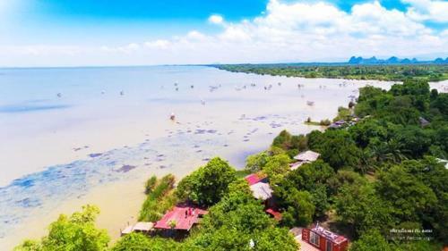 Hotel Charn Mai Chai Lay