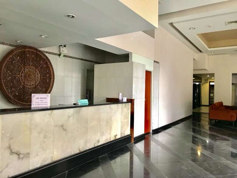 Apartamentos Twin Peaks Sukhumvit Suites
