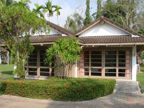 Hotel Rockgarden Beach Resort