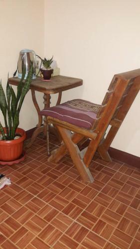 Jungle Hut Bungalows & Hotel