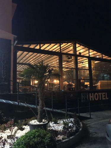Neh?r Hotel Ke?an