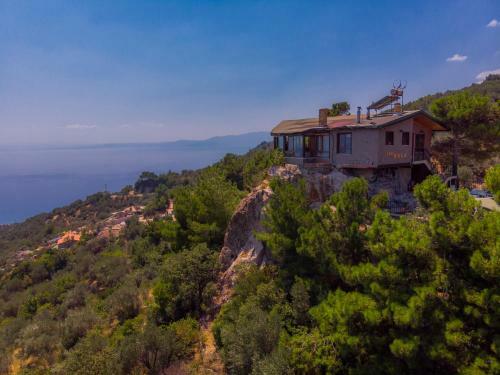 Hostal Assos Kartal Yuvasi Hotel