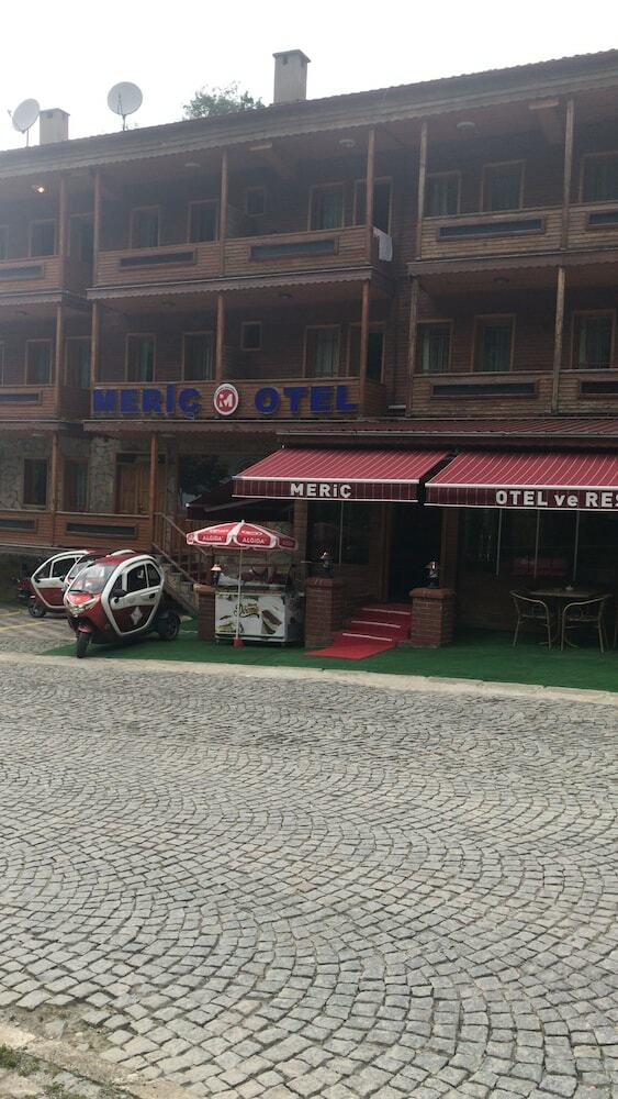 Meric Hotel