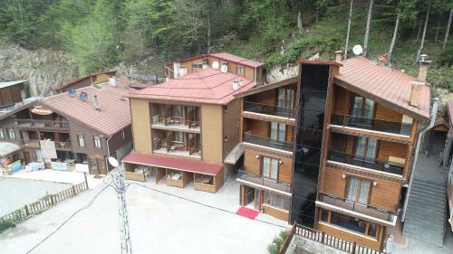 Elif Inan Hotel
