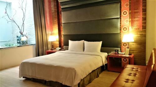 Her Home Spa Motel Xinying