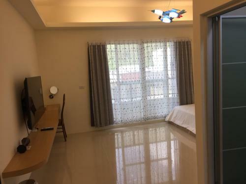 Bed & Breakfast Enjoy The Fly Bnb