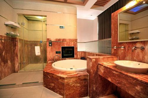 Jing Hwa Motel