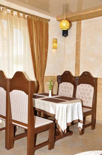 Karpaty Hotel