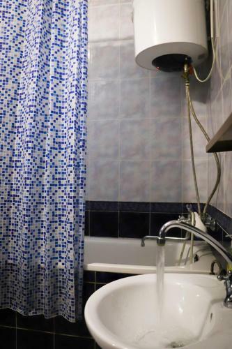 Apartamento 2-? ???. ????????, ?-? ?????? "roshen"