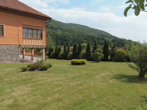 Hotel Tourist Complex Karina
