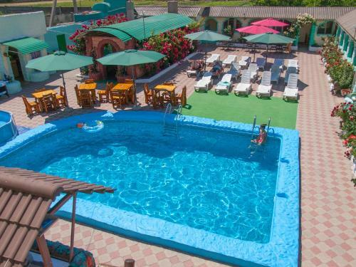 Hostal Arbuz Guest House