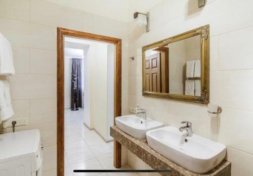 Apartment On Malaya Arnautskaya