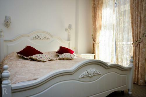 Hotel Maman