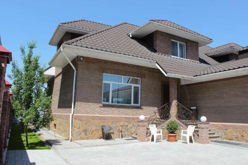 Hostal Barin House