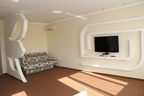 Hotel M?n? Gotel Pozitiv