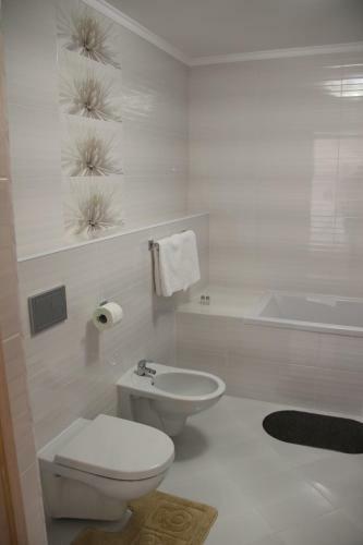 Hotel M?n? Gotel Pozitiv