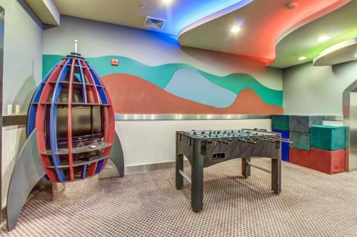 Powderhorn Lodge 413: Woodland Star Suite