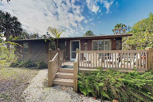 967 Fitzhugh Street Cottage