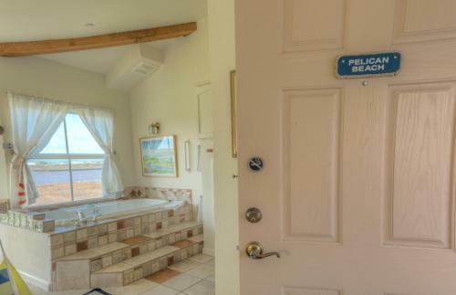 Bed & Breakfast Captain's Inn At Moss Landing