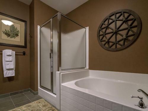 2 Br: Soaring Eagle 202