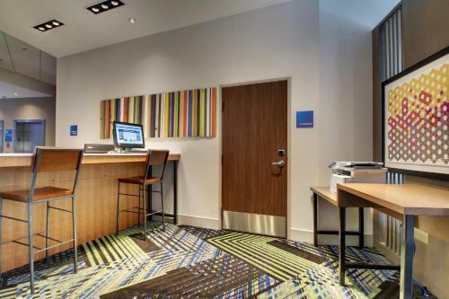 Hotel Holiday Inn Express & Suites - Summerville