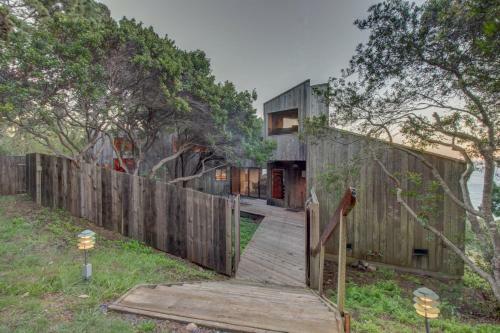 The Crows Nest