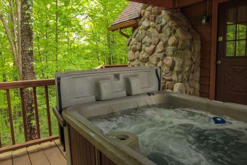 Elk - Hocking Hills Cabin
