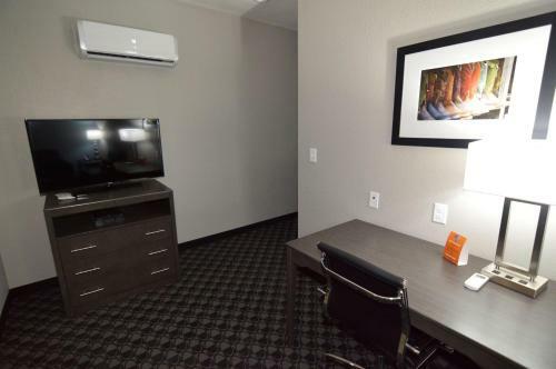 Best Western Plus Waller Hotel