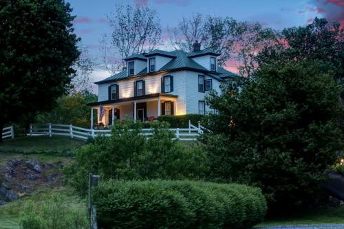 Bed & Breakfast Nellysford Country Inn