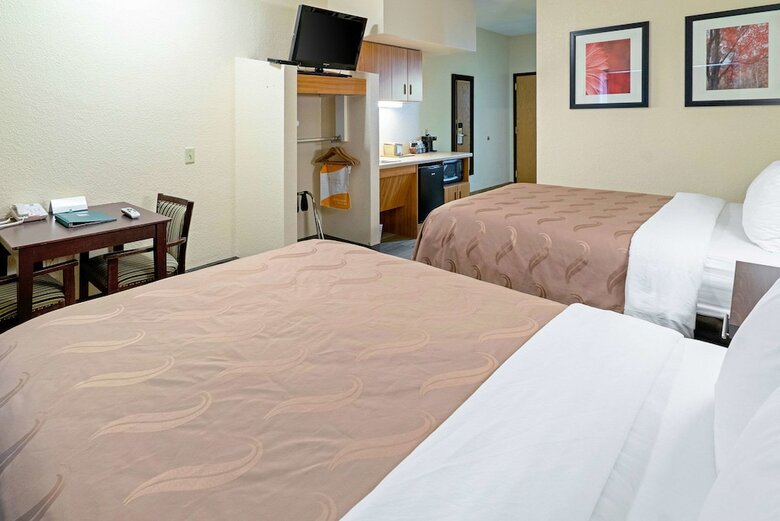Hotel Quality Inn & Suites